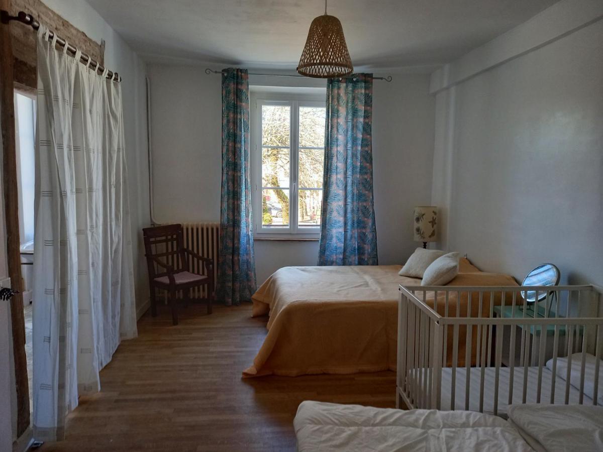 Maison Violette En Berry Aigurande 外观 照片